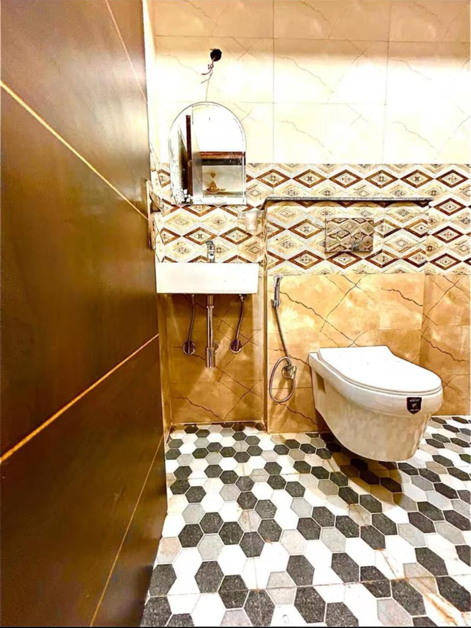 Apartment Chic To In South Delhi