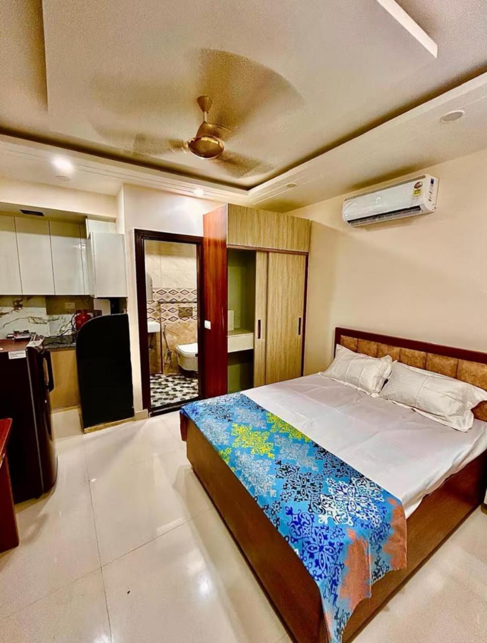 Chic To In South Delhi New Delhi